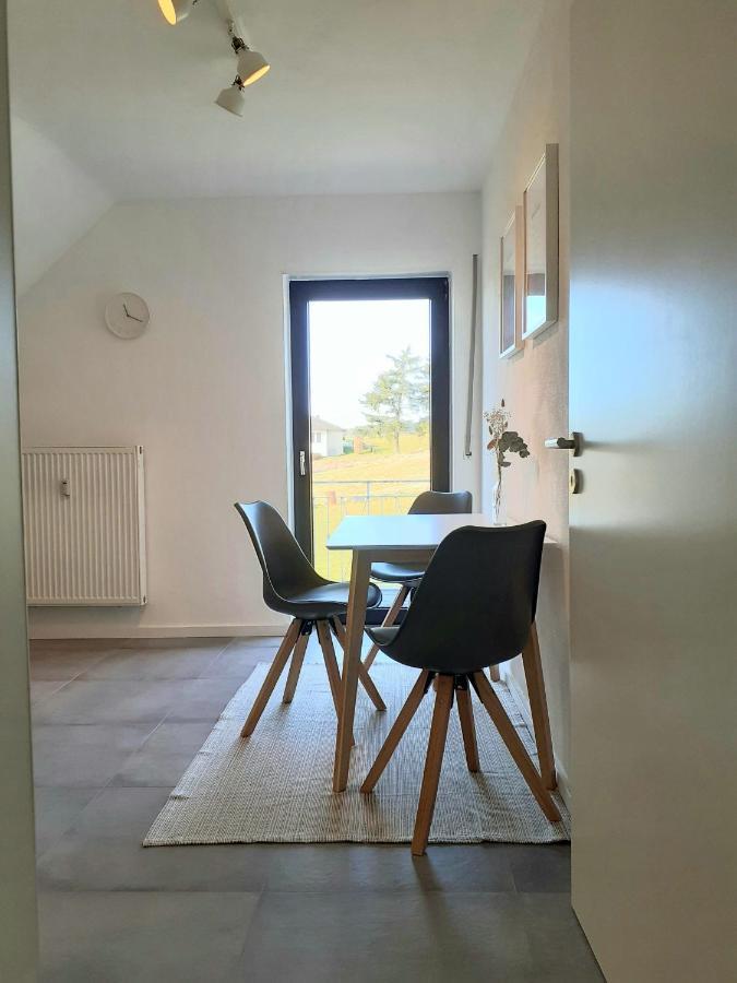 Eifelstern-Schoene Ferienwohnung Mit Balkon Kalenborn-Scheuern Exterior photo